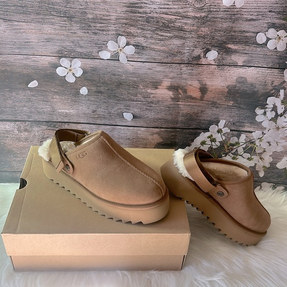 UGG LANAH CLOG PLATFORM SLIPPER SIZE 8 - Picture 4 of 11